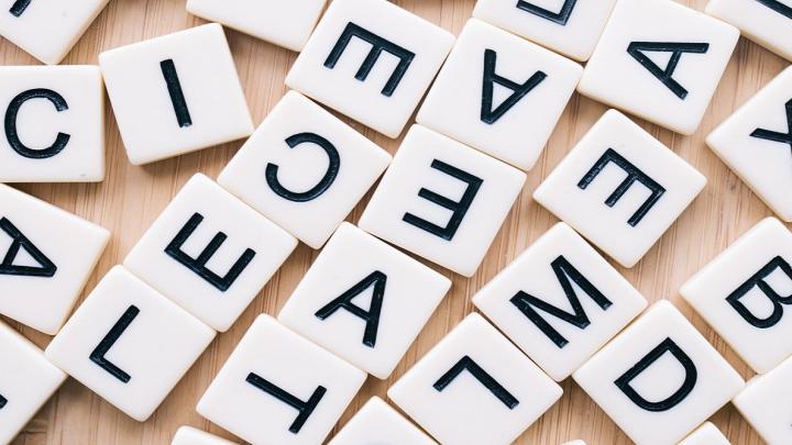 بررسی